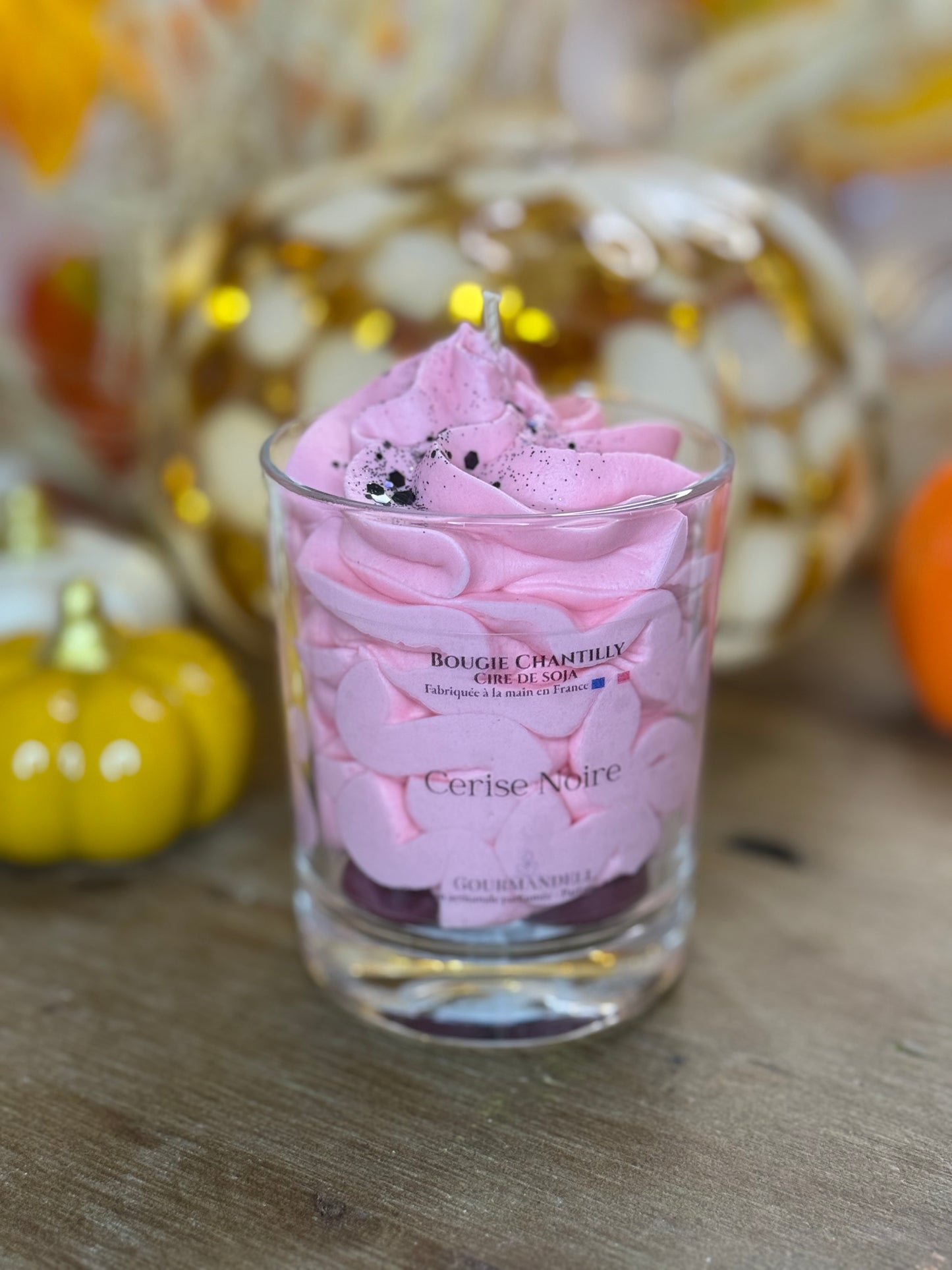 Bougie parfum Cerise Noire – Artisanale & Élégante