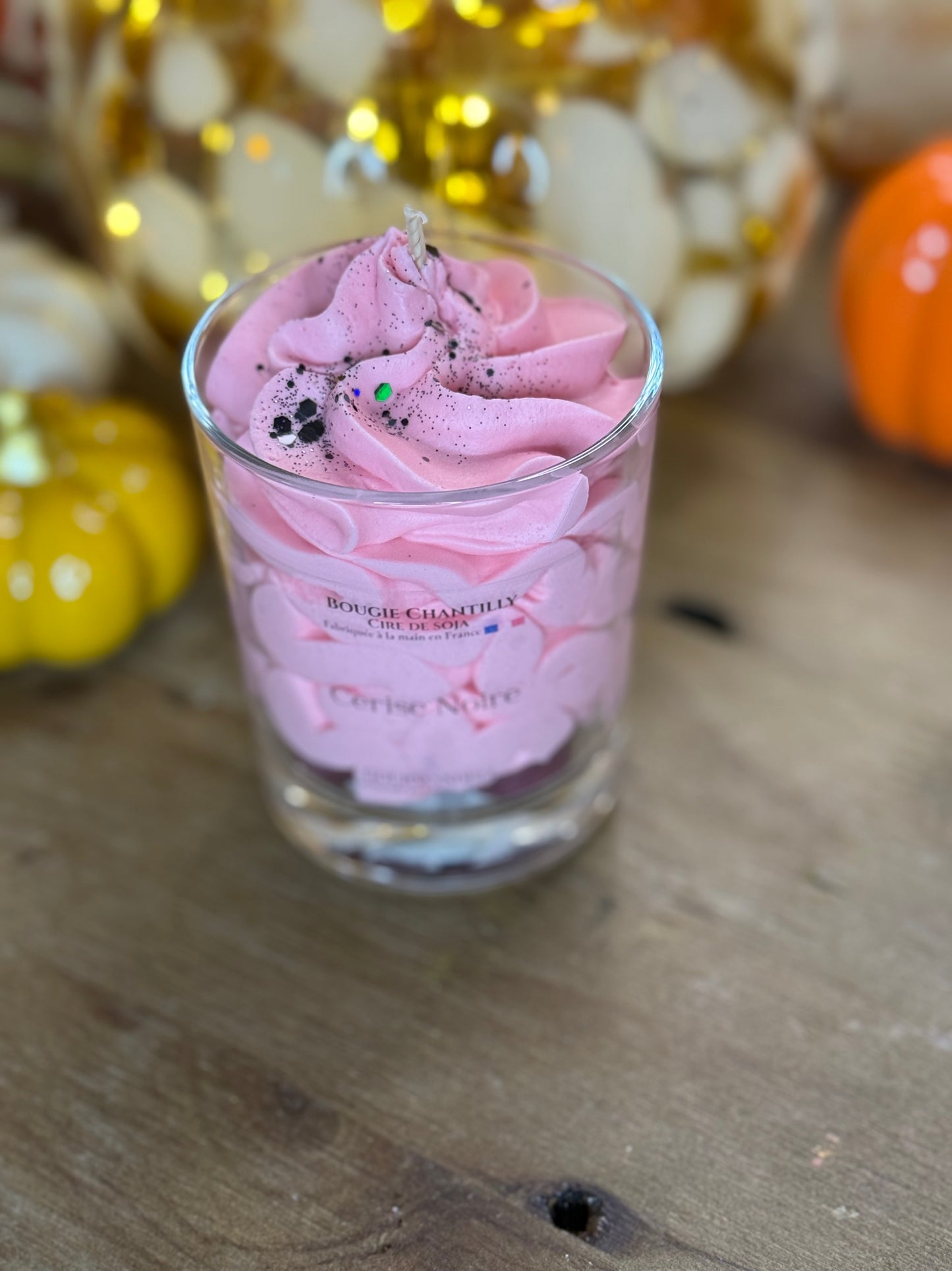 Bougie parfum Cerise Noire – Artisanale & Élégante