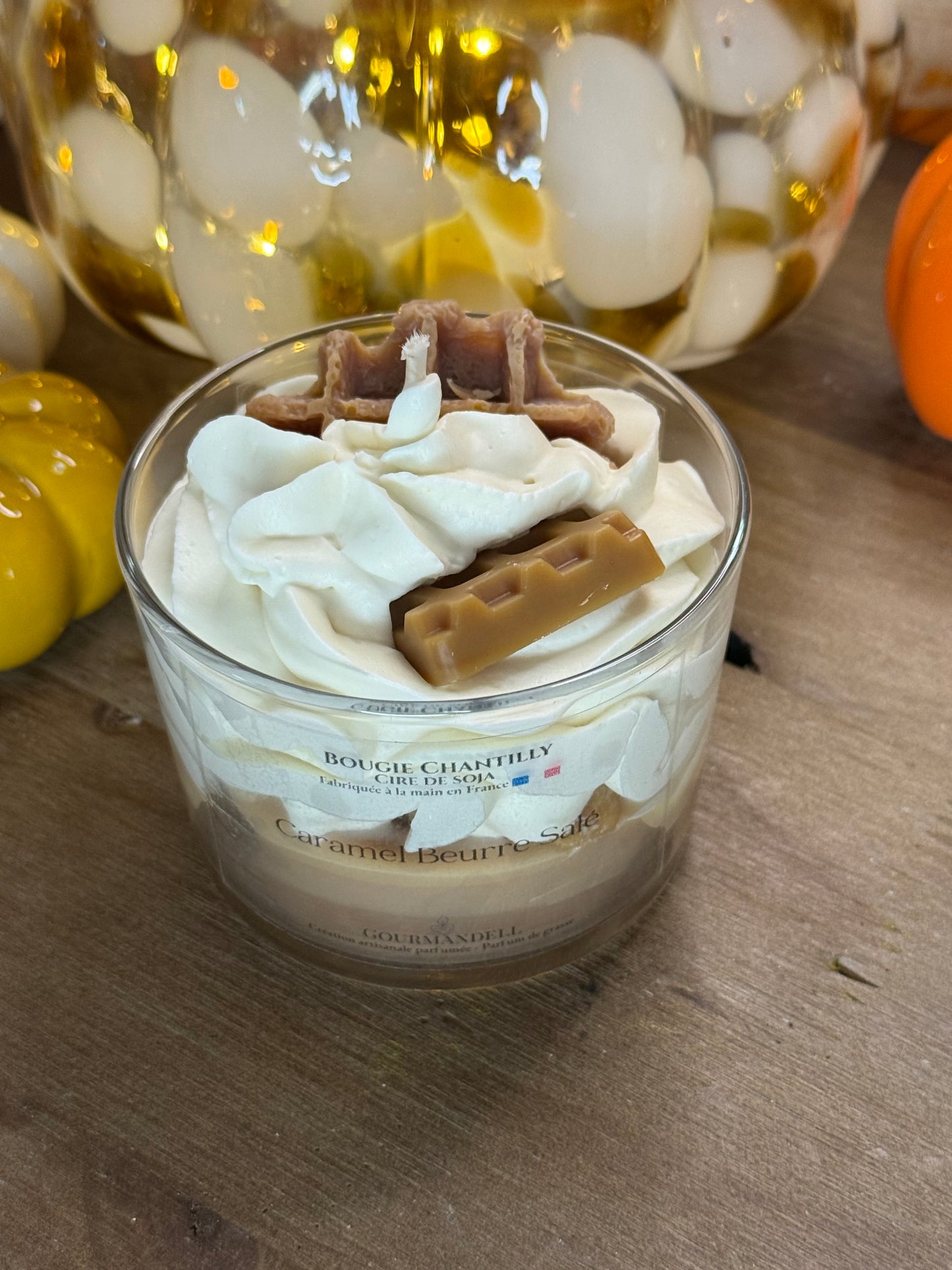 Bougie Parfumée Caramel Beurre Salé – Cire de Soja & Parfum de Grasse