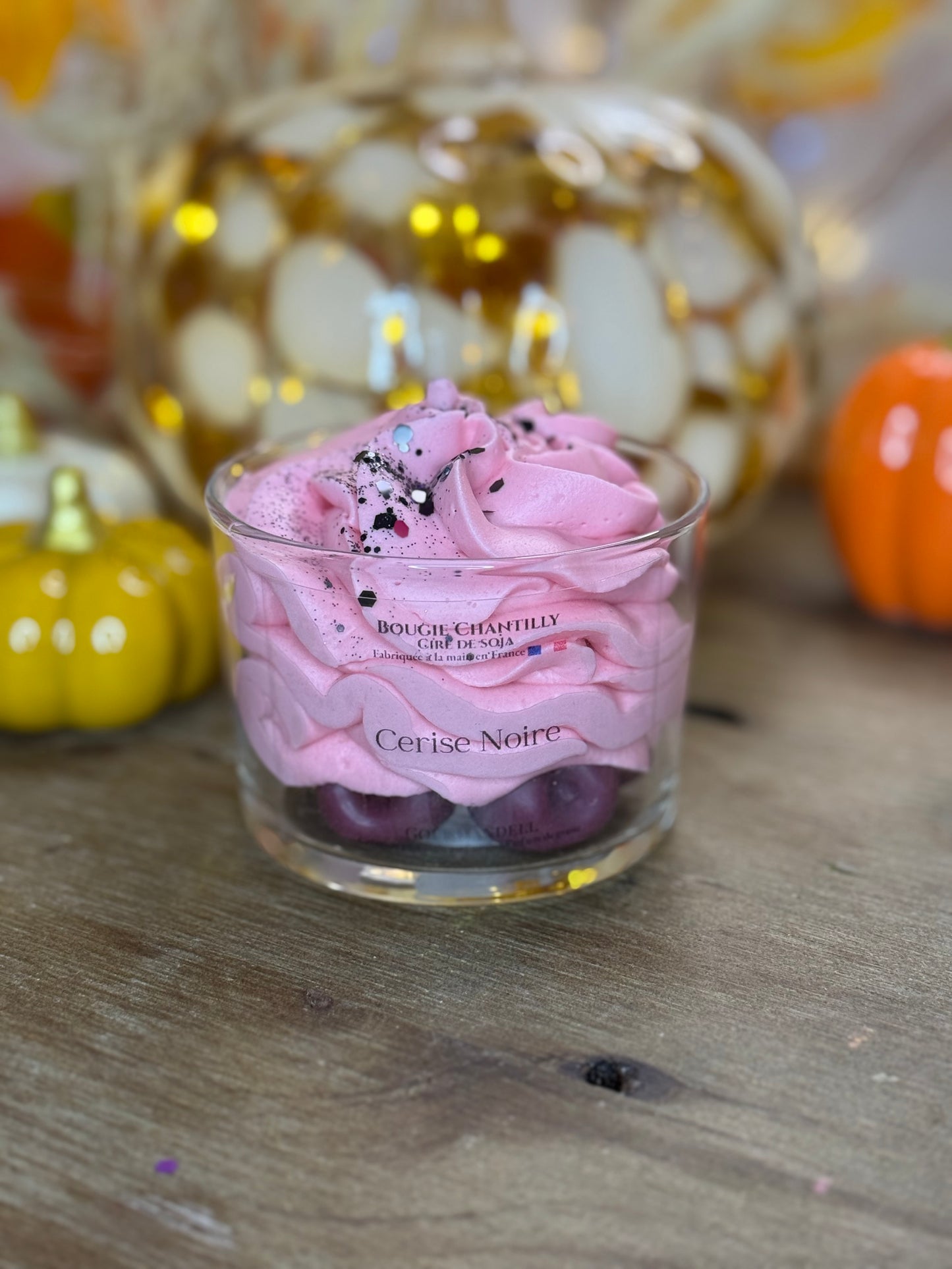 Bougie parfum Cerise Noire – Artisanale & Élégante