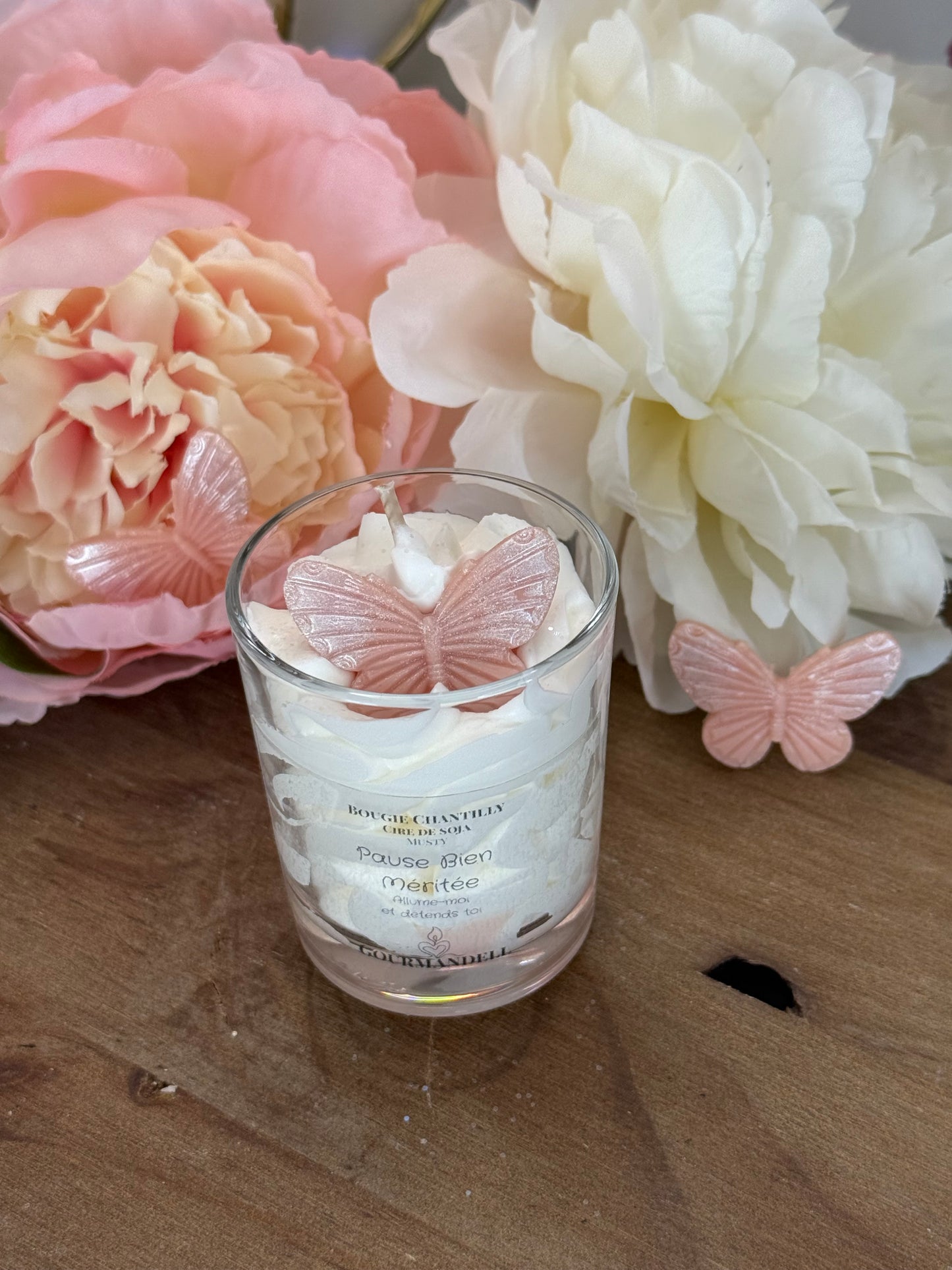 Bougie Chantilly 70g – Collection Pause Bien Méritée 🦋