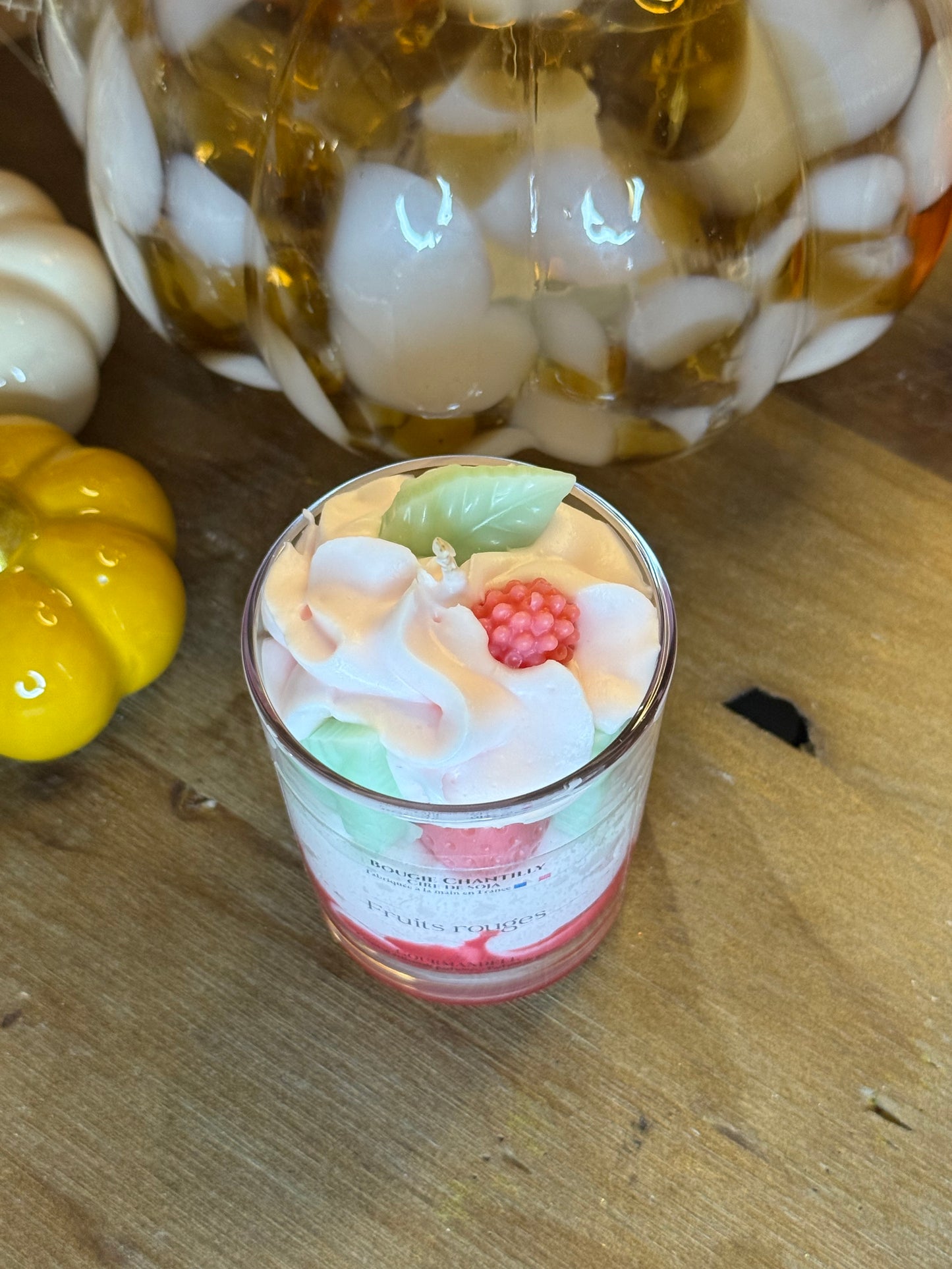Bougie parfum Fruits rouges – Artisanale & gourmande | Gourmandell