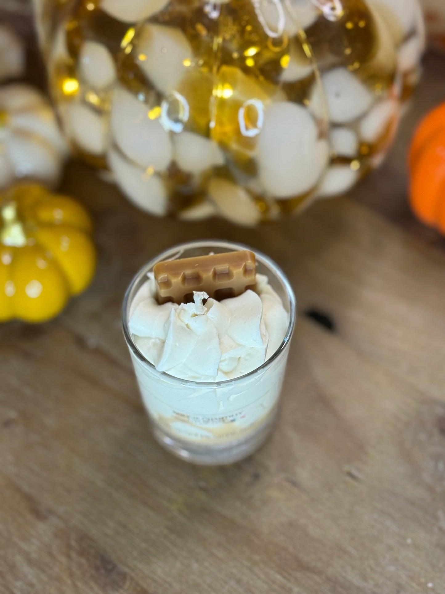 Bougie Parfumée Caramel Beurre Salé – Cire de Soja & Parfum de Grasse