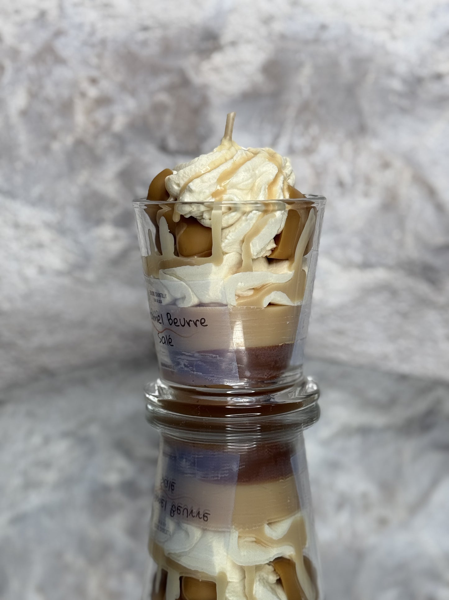 Bougie Parfumée Caramel Beurre Salé – Une Explosion Gourmande pour Votre Intérieur