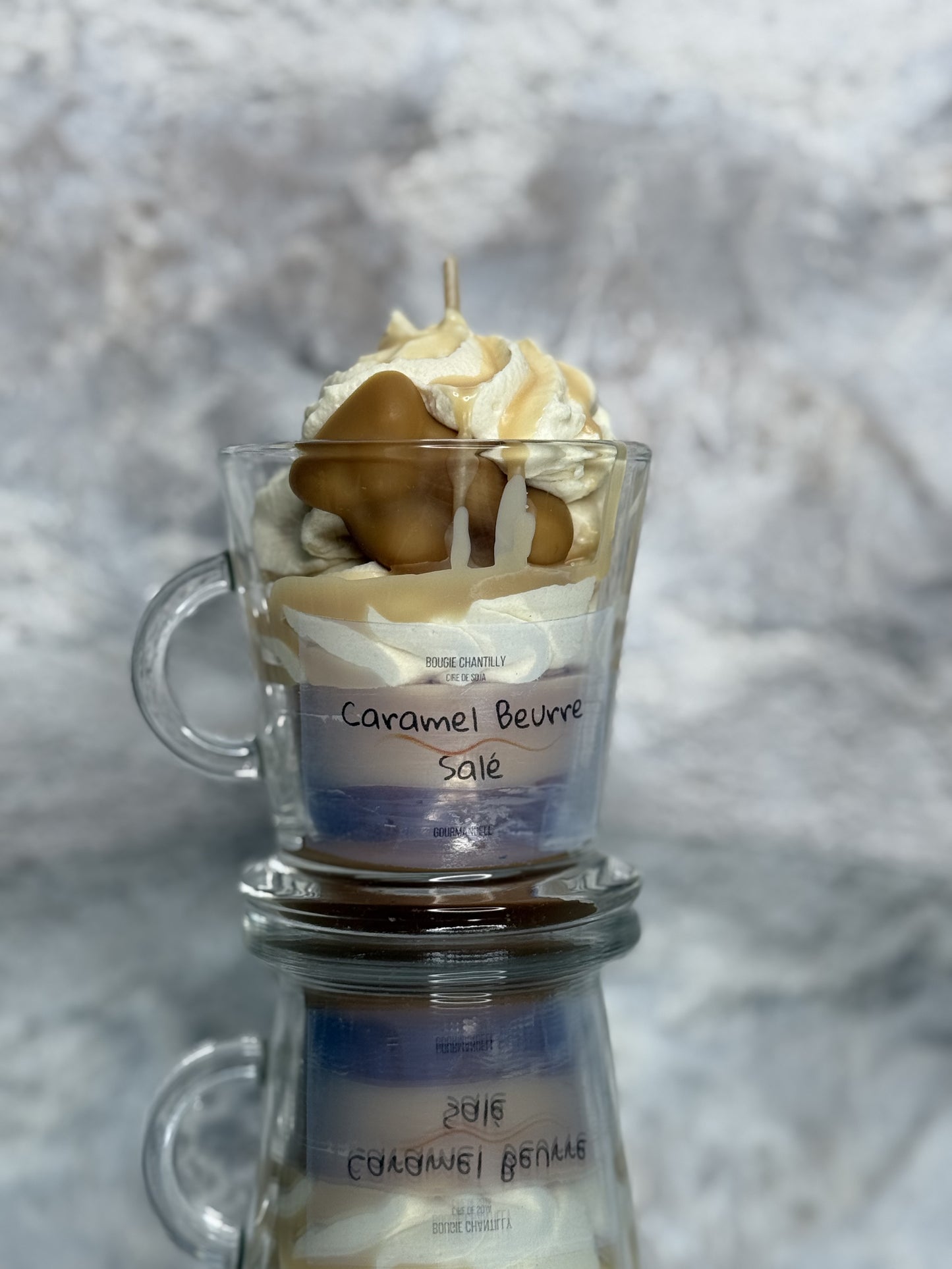 Bougie Parfumée Caramel Beurre Salé – Une Explosion Gourmande pour Votre Intérieur