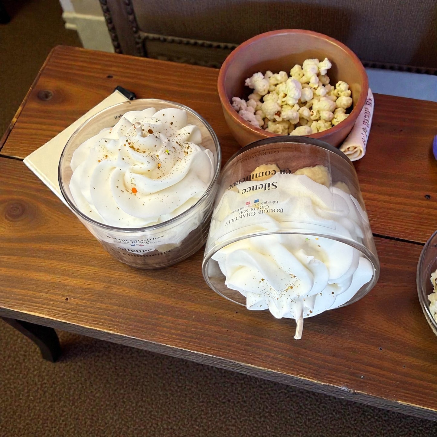 🍿 Bougie parfumée – Silence, ça commence