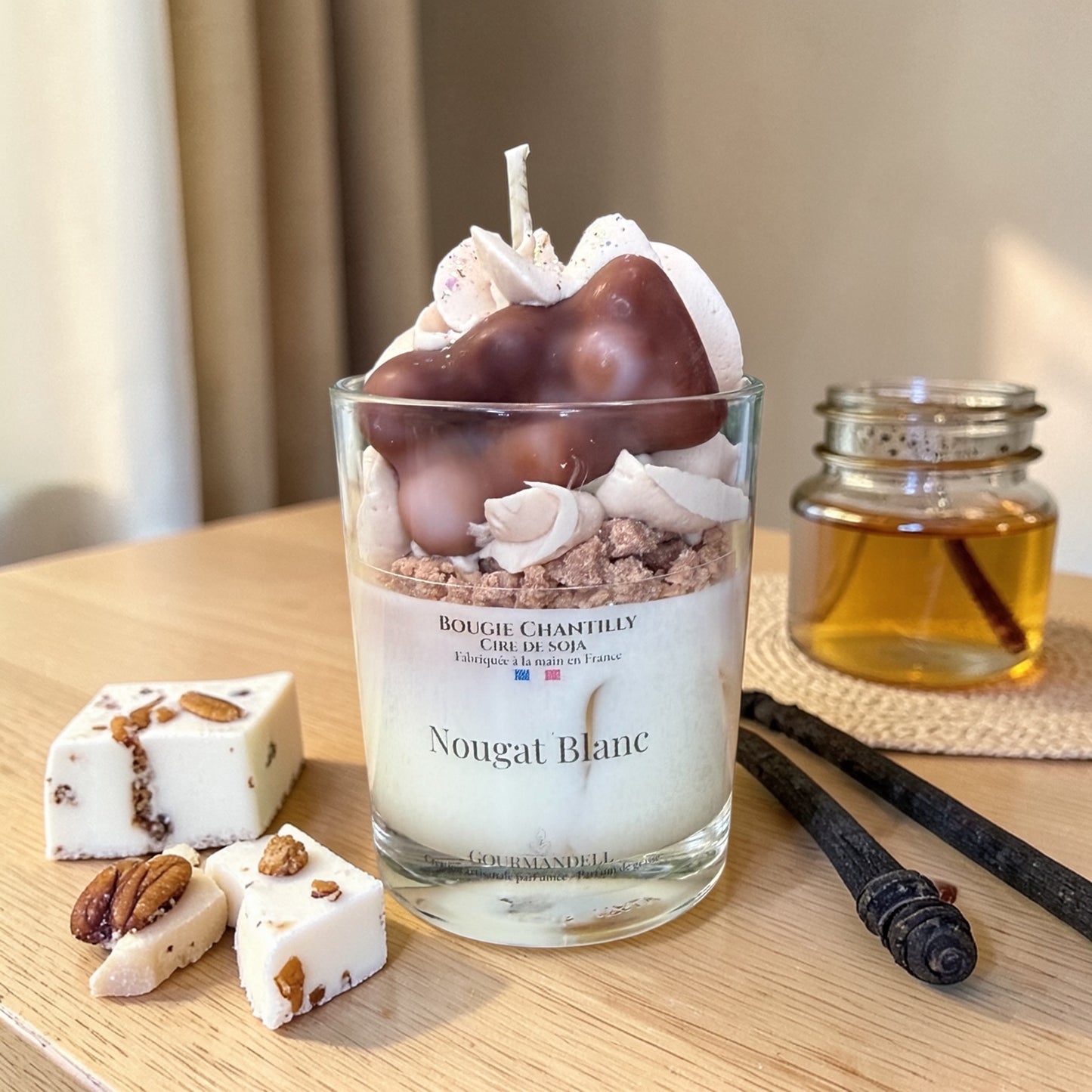 Bougie chantilly parfum Nougat Blanc