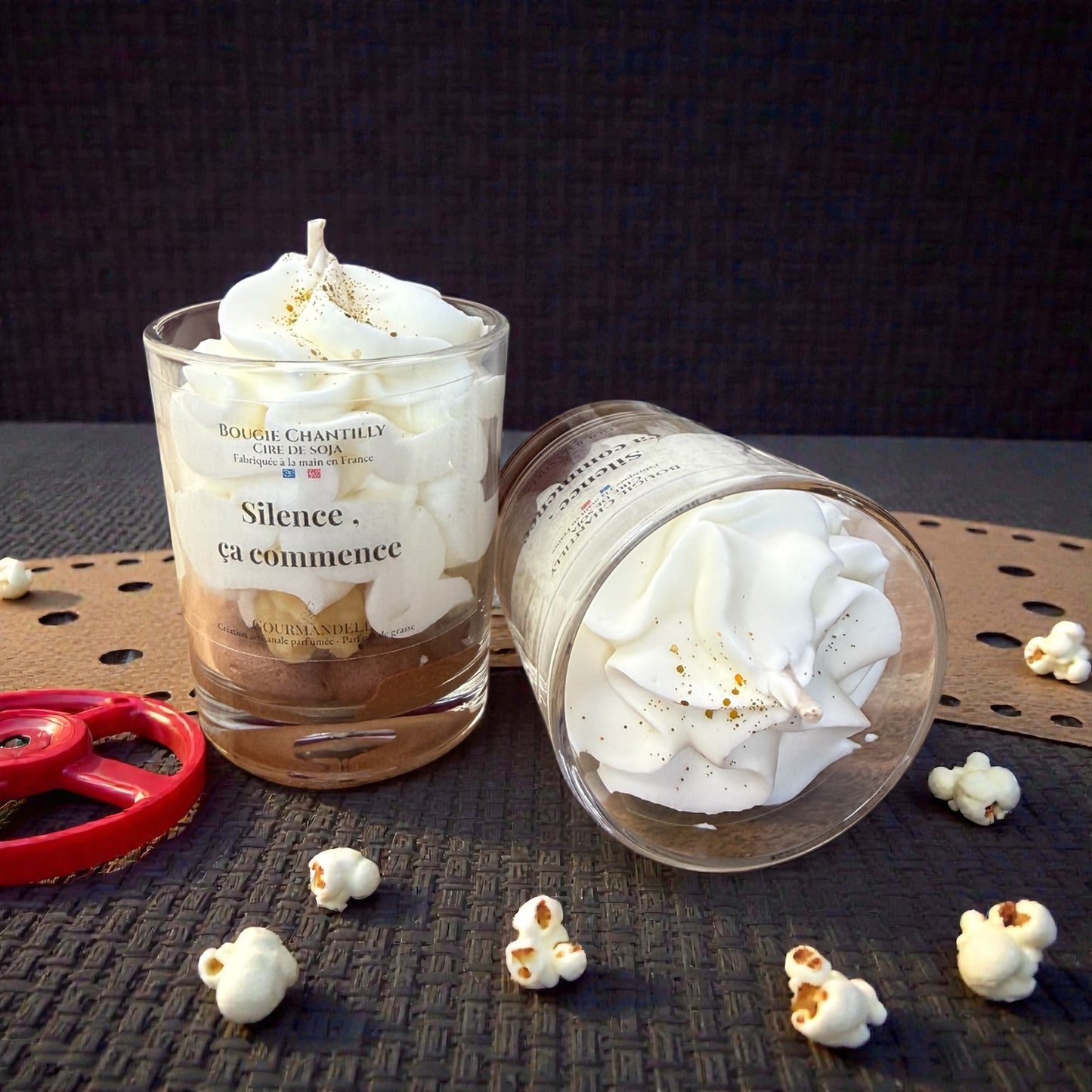 🍿 Bougie parfumée – Silence, ça commence