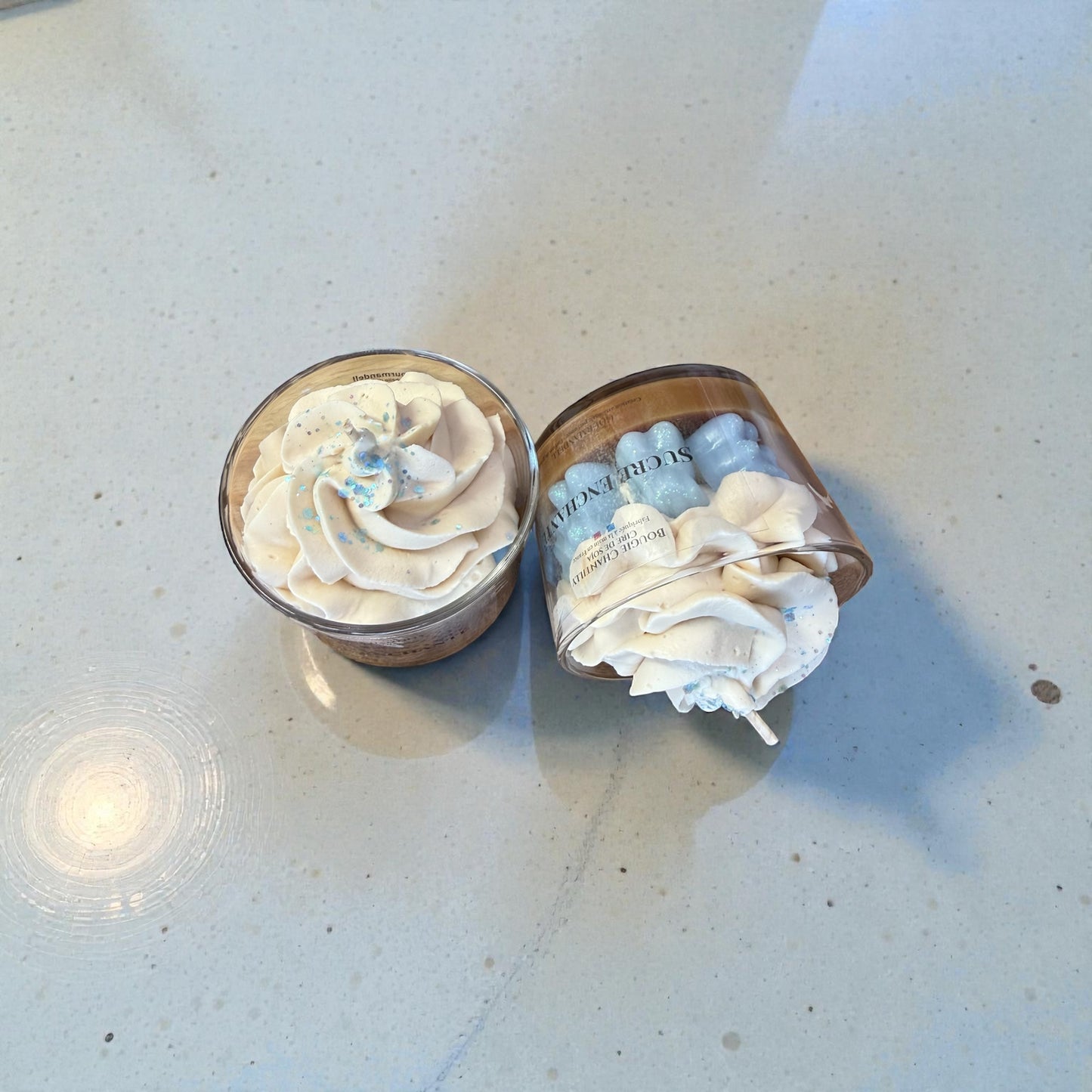 🍬 Bougie parfumée – Sucre Enchanté