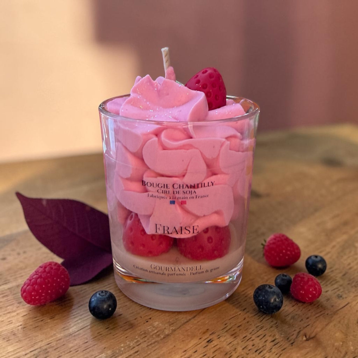 🍓 FRAISE — Bougie chantilly artisanale