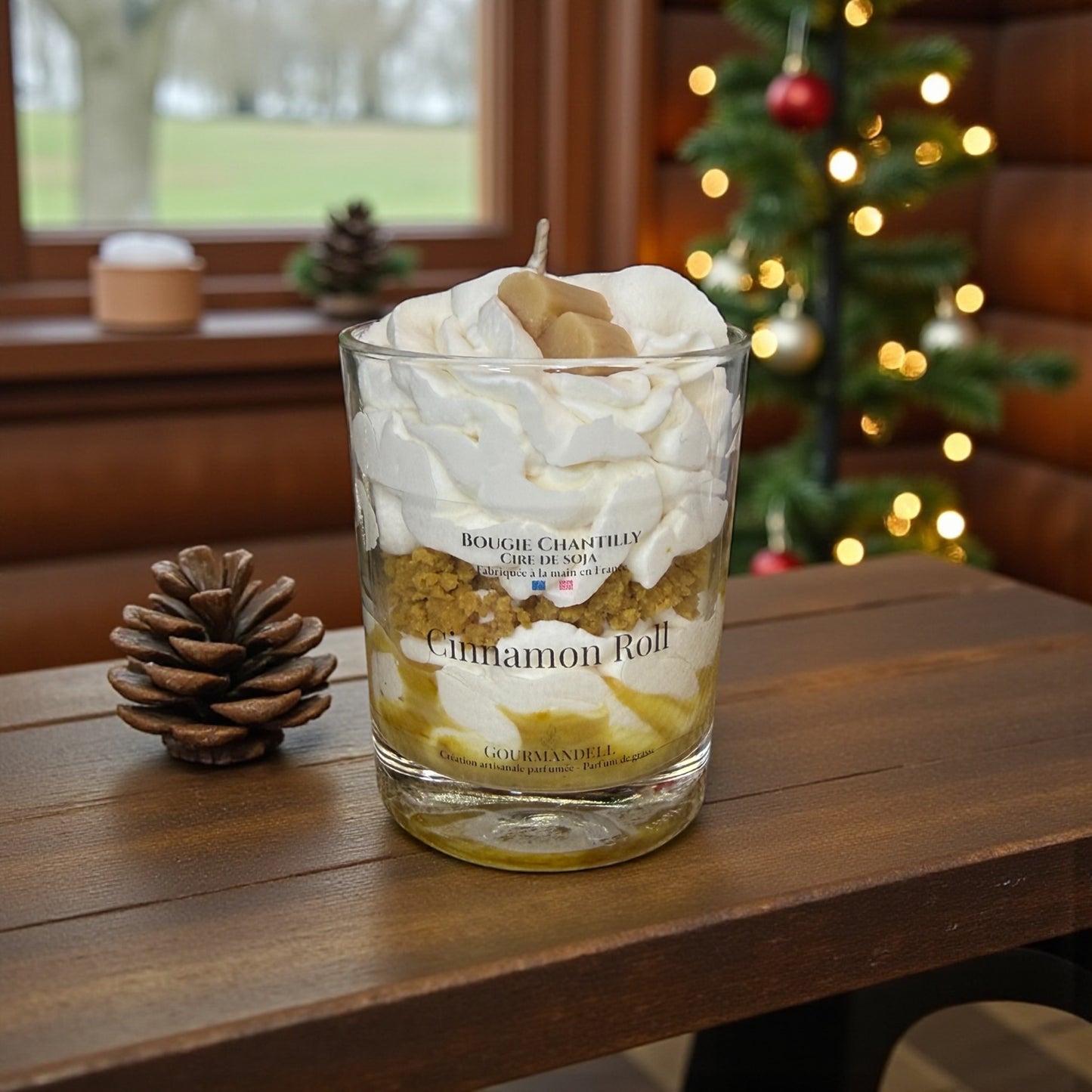 Bougie parfumée Cinnamon Roll – Édition Limitée de Noël