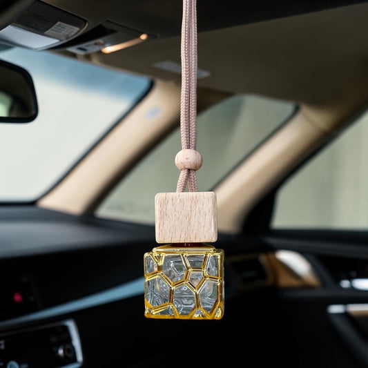💎 Diffuseur voiture parfumé – Modèle Élixir Doré