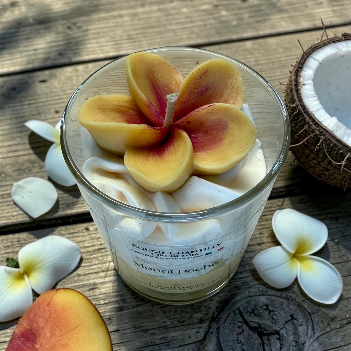 Bougie parfumée Monoï Pêche – Parfum d’été gourmand & exotique