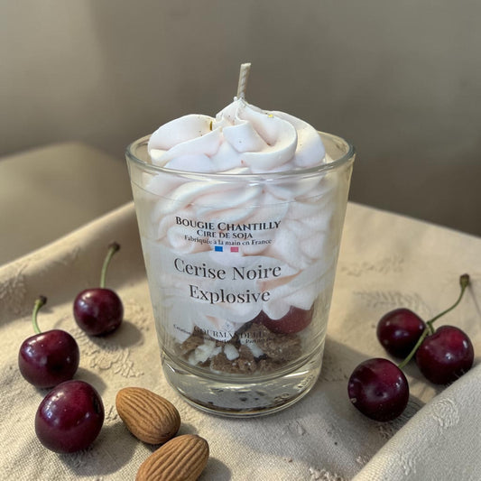 Bougie chantilly Cerise Noire Explosive