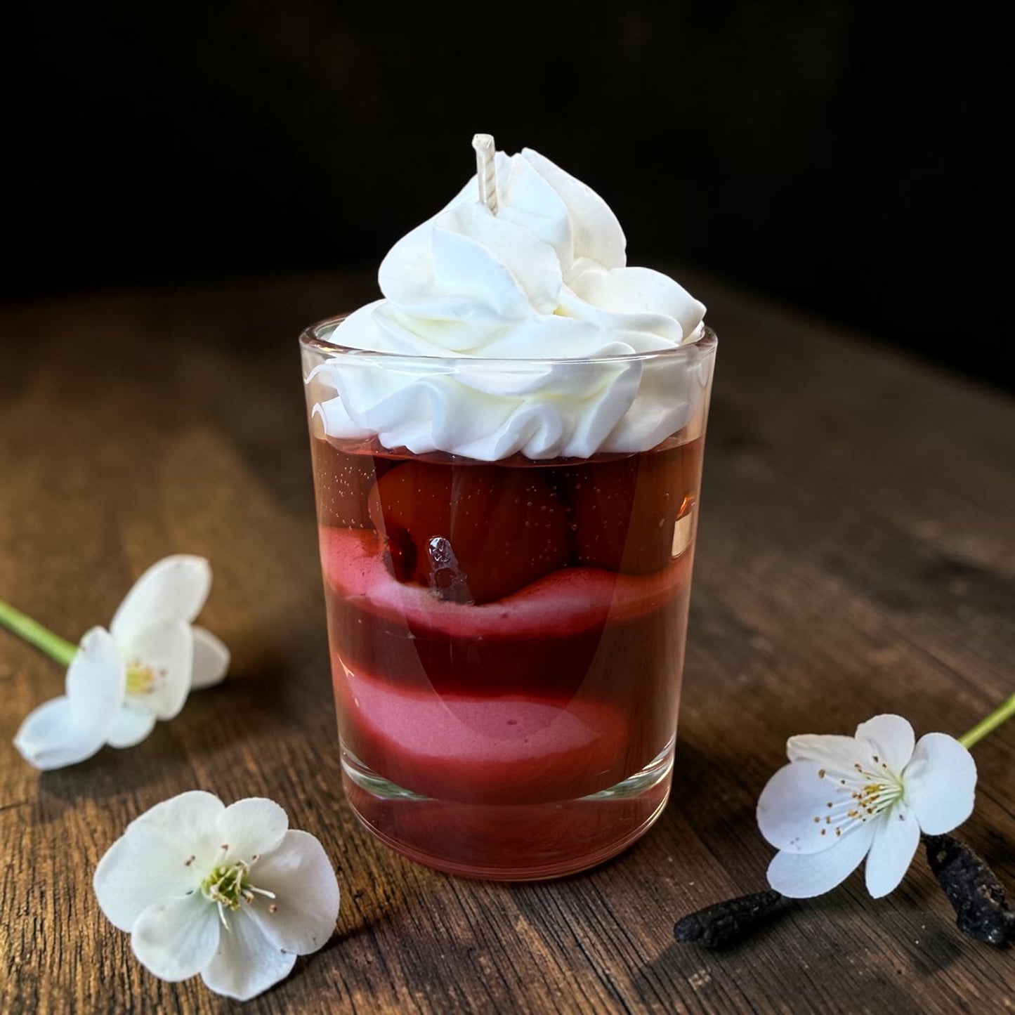 Bougie Chantilly Cerise Noire